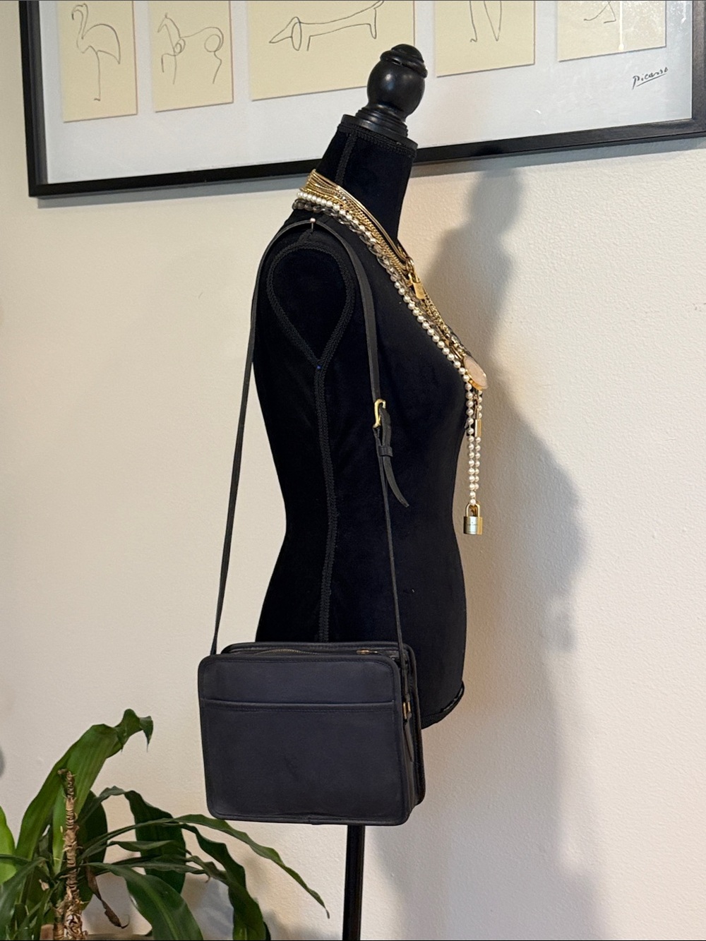 COACH Swagger Black Leather Crossbody Bag with Gold-Tone Accents
